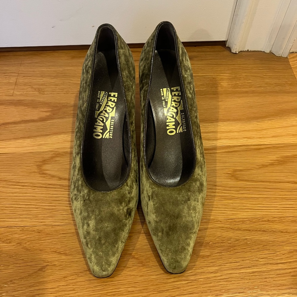 Vintage velvet ferragamo shoes!